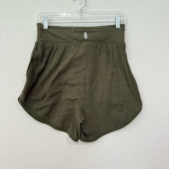 Free People Movement Can't Handle This Shorts Green, Size Small - Picture 5 of 10